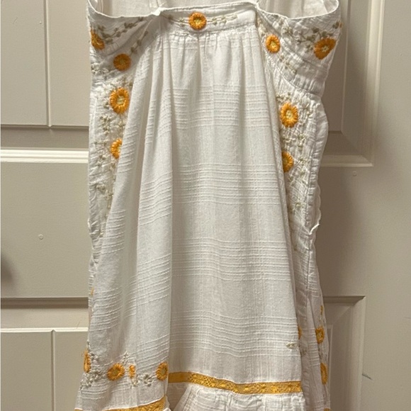 LoveShackFancy Asher Floral Embroidered pinafore dress - Picture 7 of 8